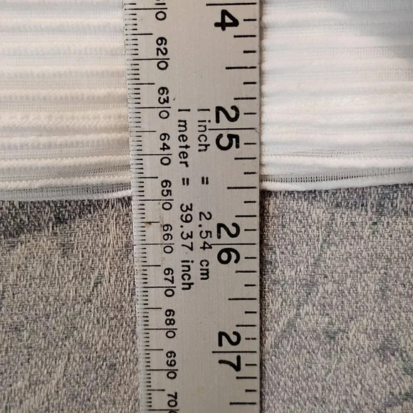 DKNY  Women's White Ribbed Short Sleeve Blouse NWT in Size Medium - Picture 8 of 8